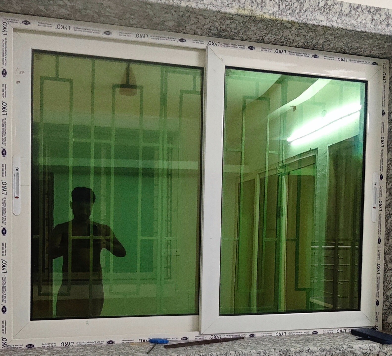 two track domal sliding window